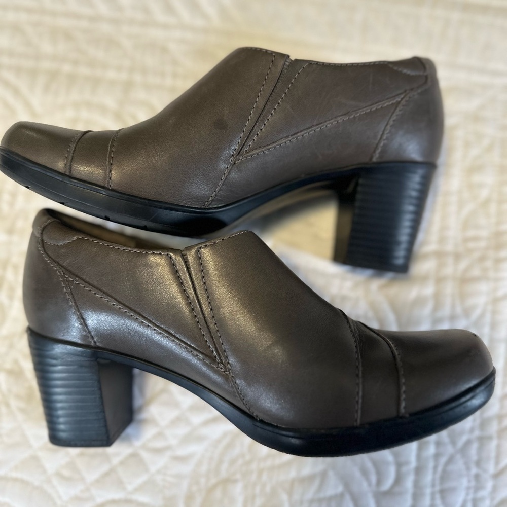 Clark’s Bendable’s Gray Slip-on Loafers sz 6 - Picture 4 of 6